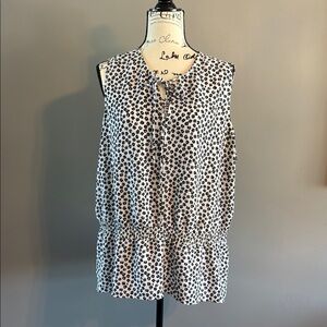 Alfani Black and White Sleeveless Ruffled Blouse